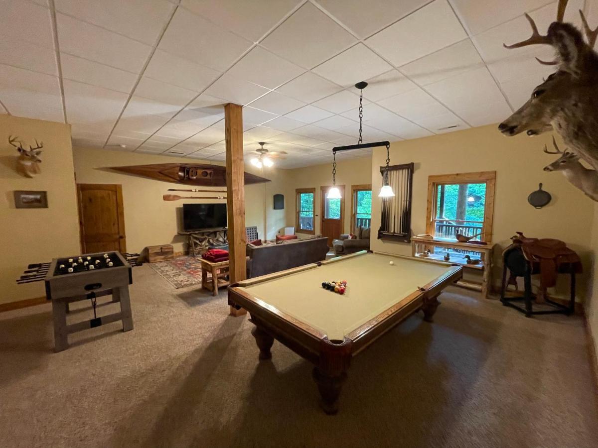 Cozy Creekfront Family Cabin-Pet Friendly -Gamerm-Hot Tub Hiawassee Luaran gambar