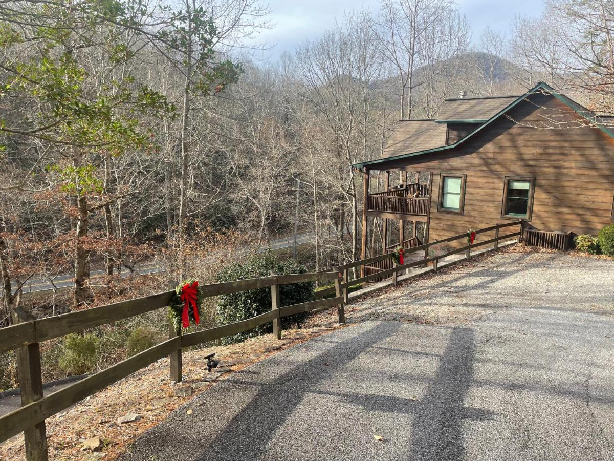 Cozy Creekfront Family Cabin-Pet Friendly -Gamerm-Hot Tub Hiawassee Luaran gambar
