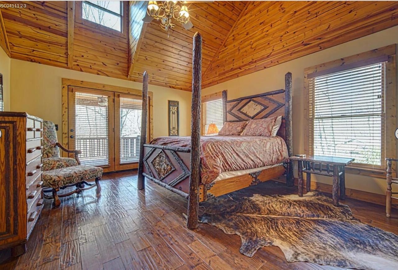Cozy Creekfront Family Cabin-Pet Friendly -Gamerm-Hot Tub Hiawassee Luaran gambar