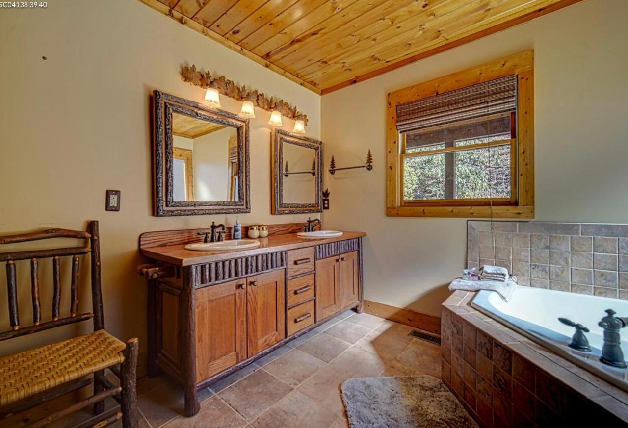 Cozy Creekfront Family Cabin-Pet Friendly -Gamerm-Hot Tub Hiawassee Luaran gambar