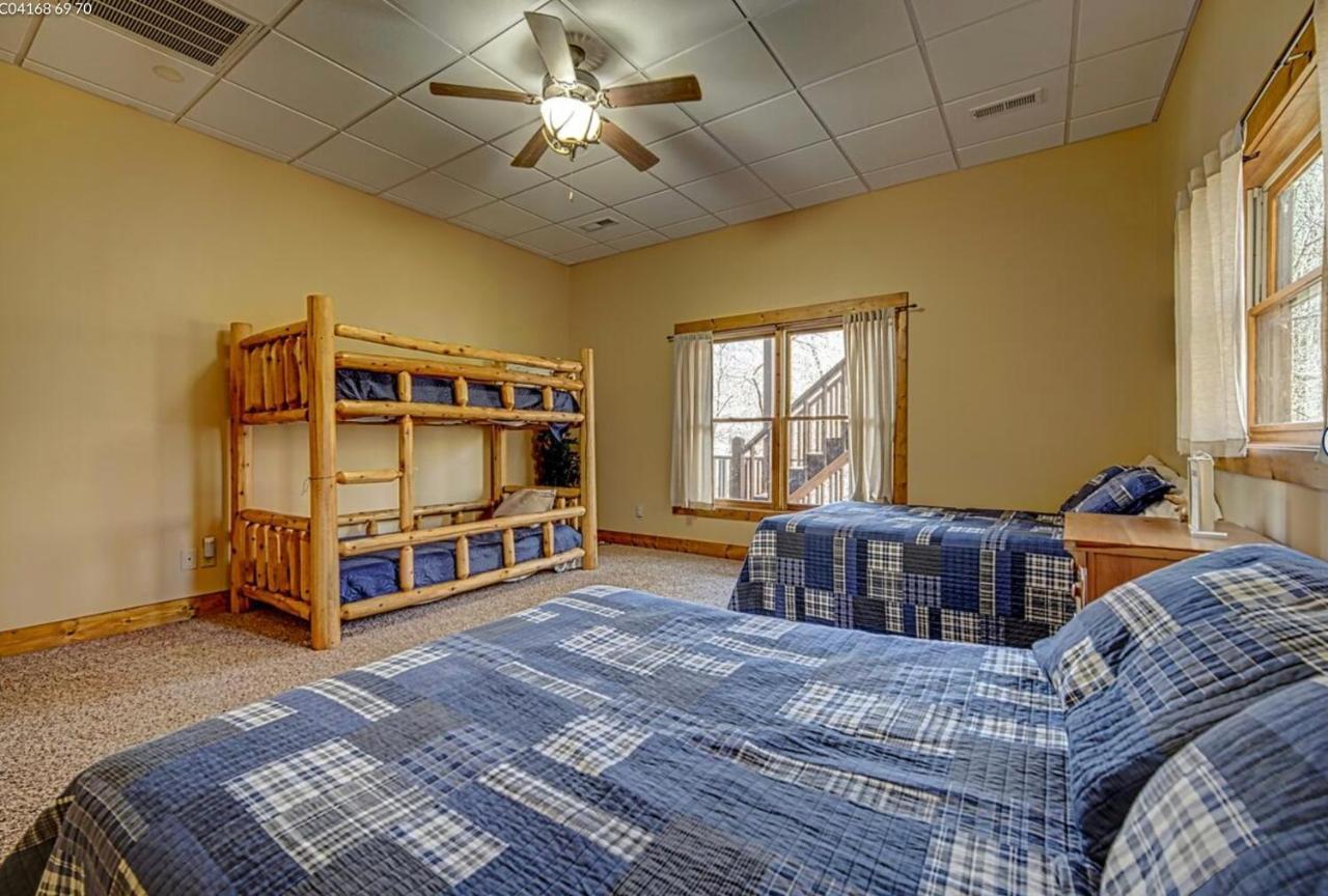 Cozy Creekfront Family Cabin-Pet Friendly -Gamerm-Hot Tub Hiawassee Luaran gambar