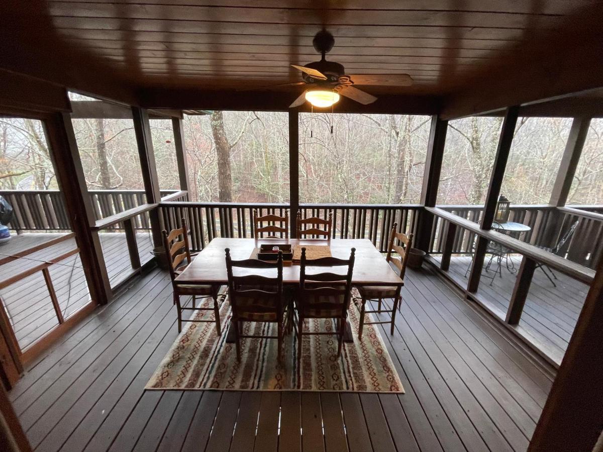 Cozy Creekfront Family Cabin-Pet Friendly -Gamerm-Hot Tub Hiawassee Luaran gambar