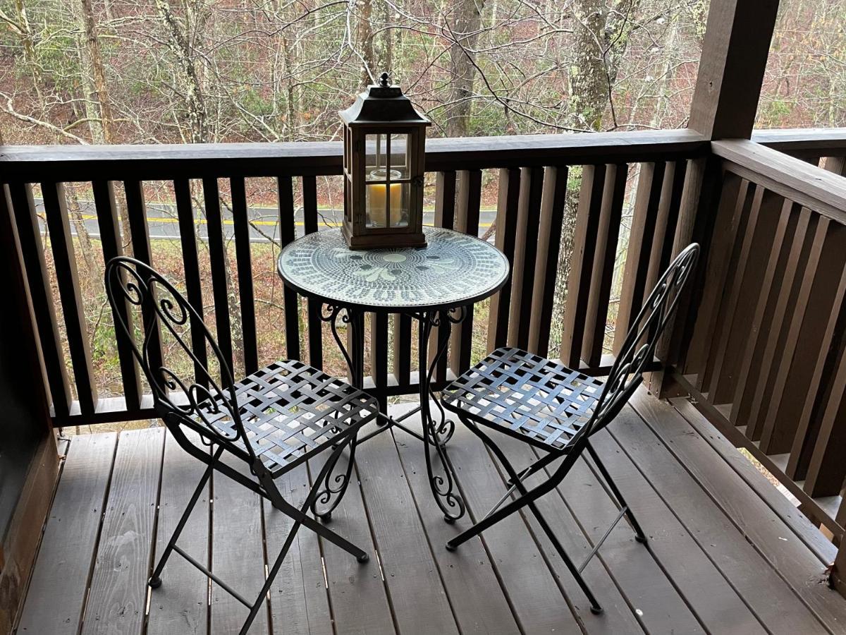 Cozy Creekfront Family Cabin-Pet Friendly -Gamerm-Hot Tub Hiawassee Luaran gambar