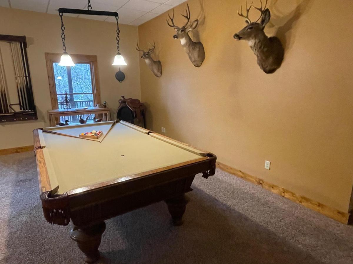 Cozy Creekfront Family Cabin-Pet Friendly -Gamerm-Hot Tub Hiawassee Luaran gambar
